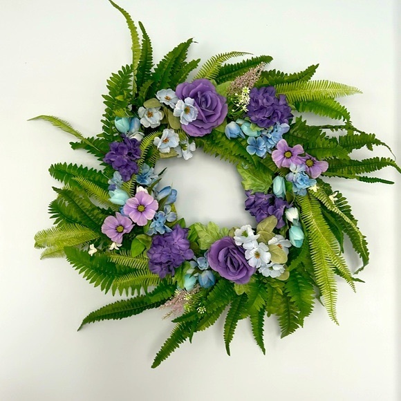 Spring Wreath With Blue Tulips & Purple Florals 25” Diameter On Grapevine Base - Picture 3 of 13